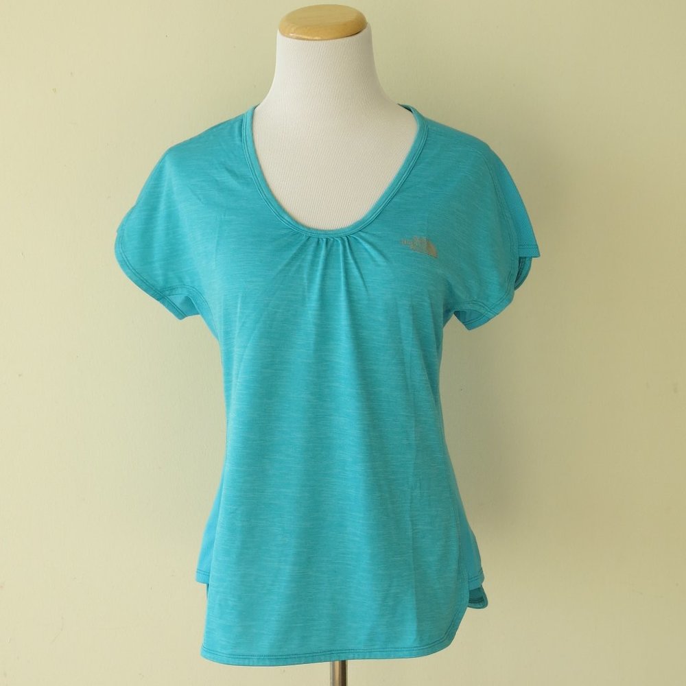 The North Face FlashDry Cap Sleeve Workout Sportswear Athletic Top - Size Medium